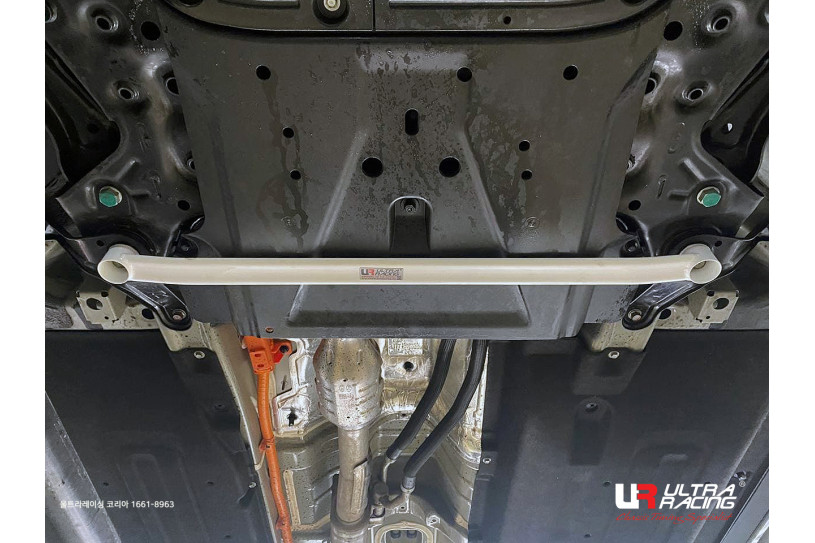 Hyundai Tucson 4th gen NX4 (2020-2024) Strut Bar and Sway Bar Ultra Racing,  pictures, descriptions, tests, video.