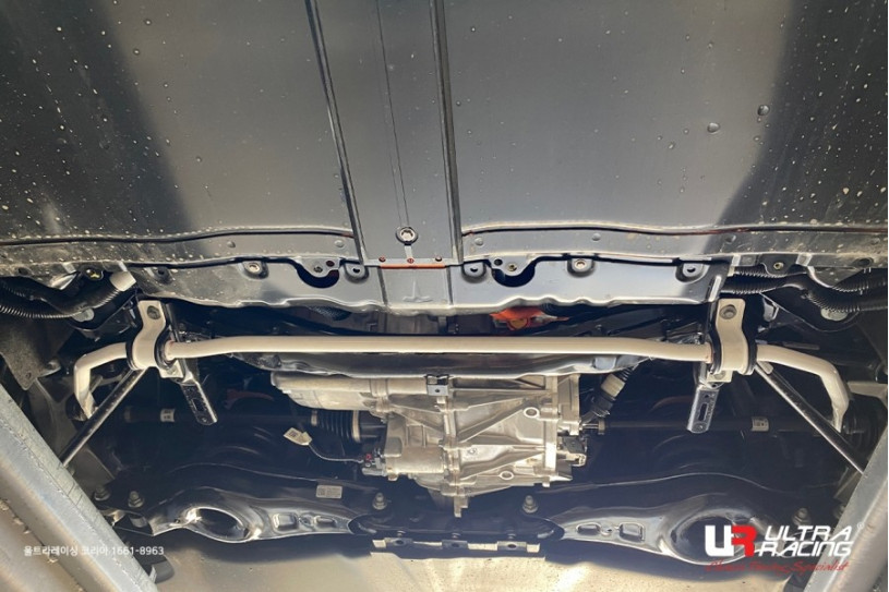 Tesla Model Y Strut Bar, Sway Bar and other Ultra Racing Bars, pictures,  descriptions, tests, video.