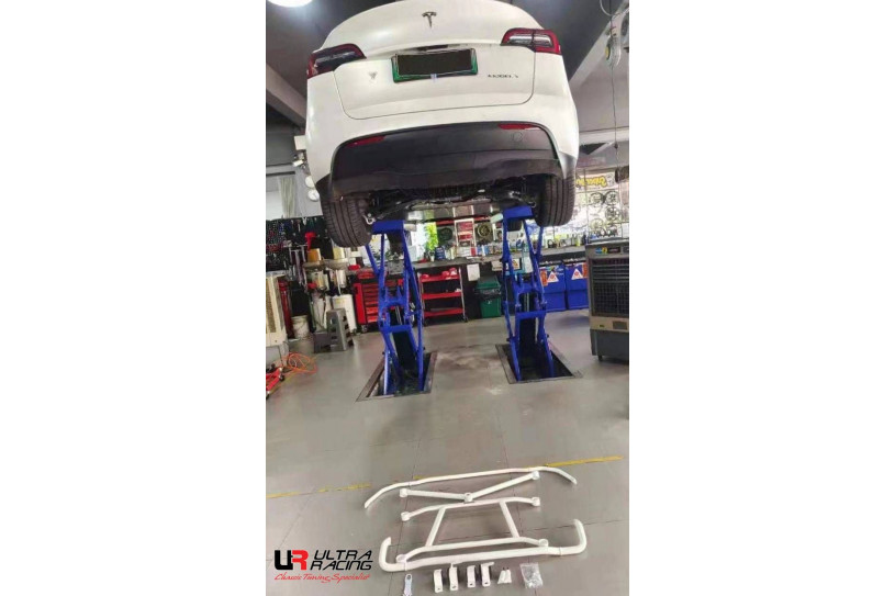 Tesla Model Y Strut Bar, Sway Bar and other Ultra Racing Bars, pictures,  descriptions, tests, video.