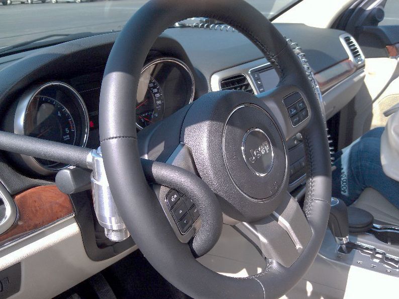 Steering Wheel Lock Jeep Grand Cherokee IV 2010 AntiTheft Python