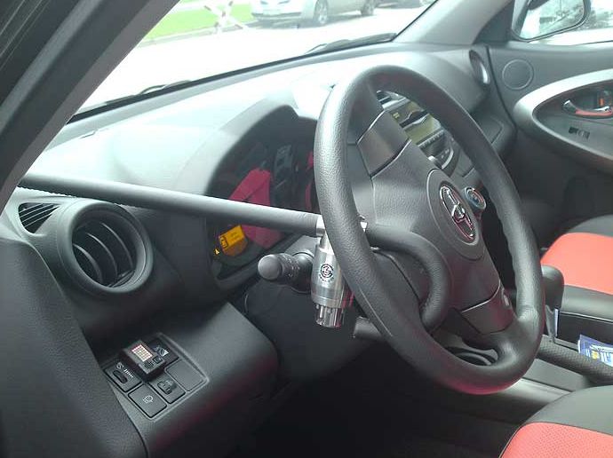 Steering Wheel Lock Toyota Rav4 20052013 AntiTheft Python