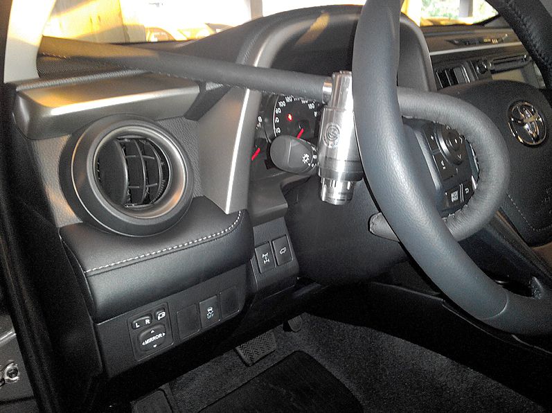 Steering Wheel Lock Toyota Rav4 2013 AntiTheft Python
