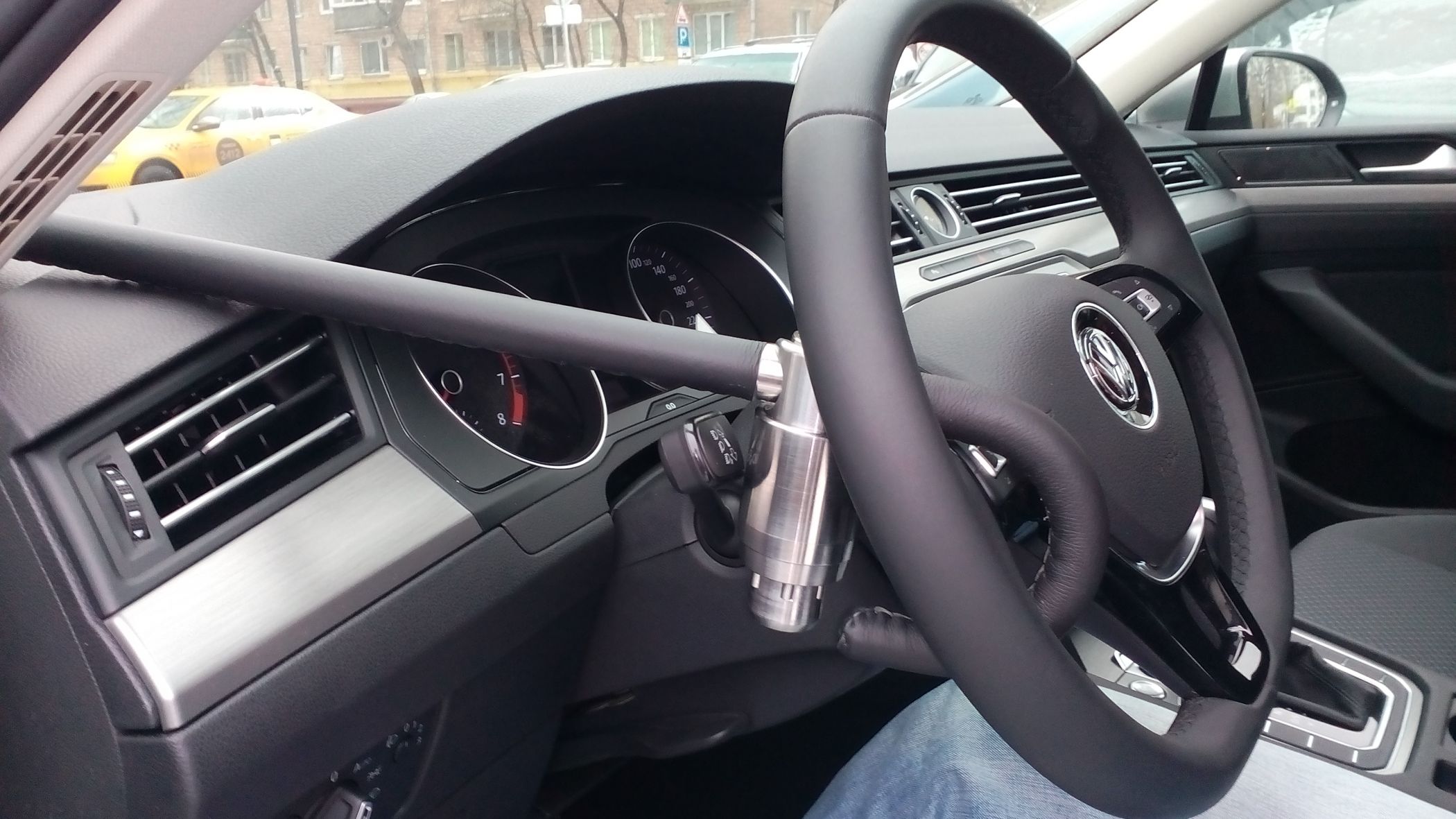 Steering Wheel Lock Volkswagen Passat B8 AntiTheft Python