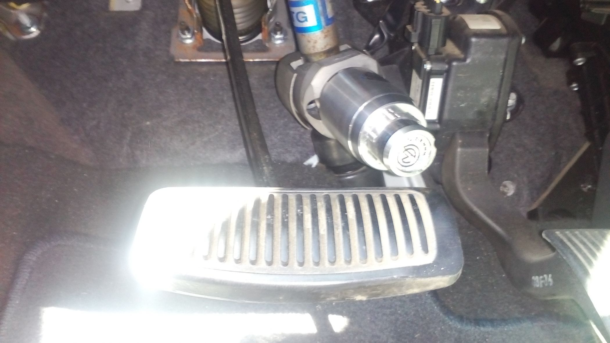 AntiTheft Hyundai Grandeur Mechanical Interceptor