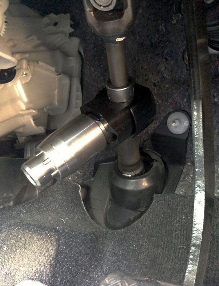 AntiTheft Toyota Corolla Fielder 20002006 Mechanical Interceptor