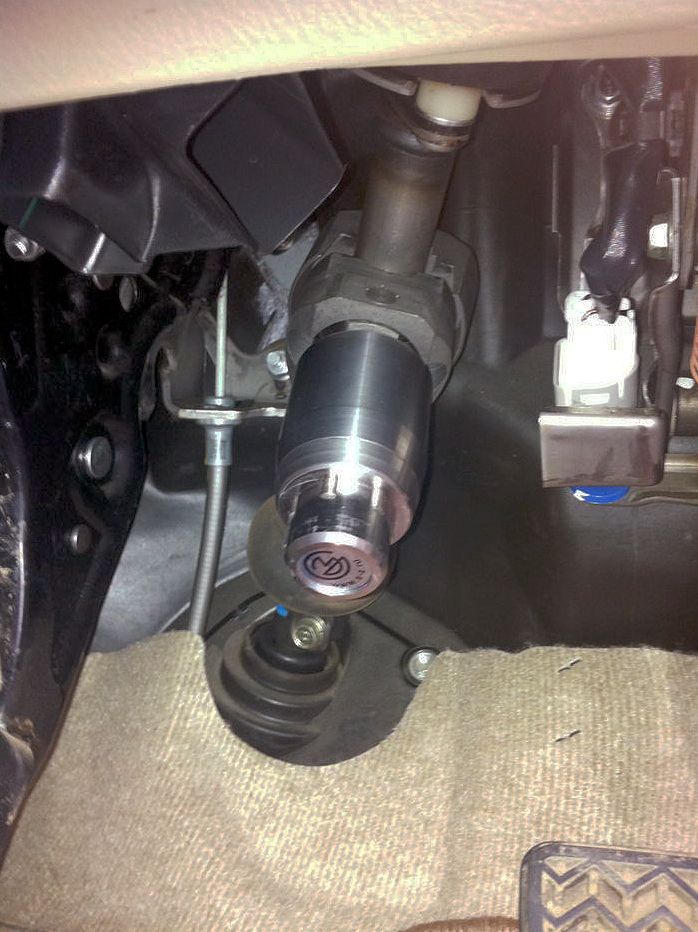 Mechanical Interceptor anti-theft device on car Toyota Ipsum 2001-2009