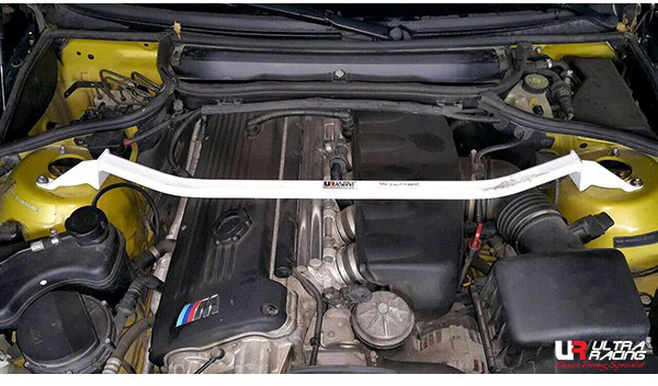 Front Strut Bar from Ultra Racing for BMW E46 M3