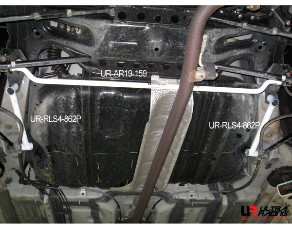 Rear Lower Bar and Rear AntiRoll Bar from Ultra Racing for Toyota Camry XV50 and XV55